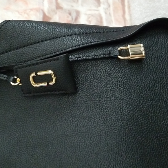 New Marc Jacobs The Director Leather Tote - Picture 4 of 13
